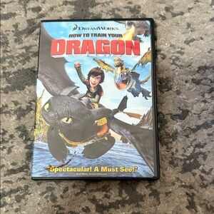 Dreamworks How to Train Your Dragon DVD - Vibrant Red and Blue Cover